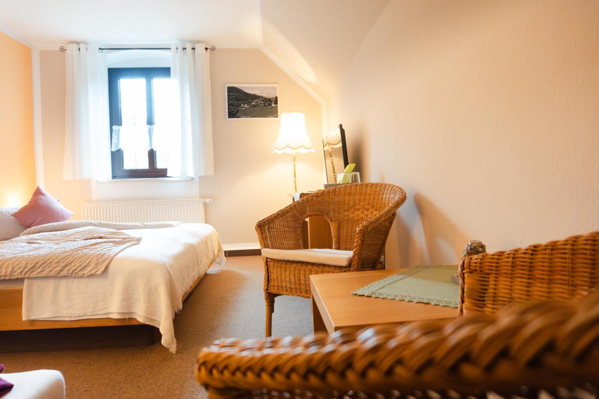 Gasthof Und Pension Hammerschaenke Wildenthal Rom bilde